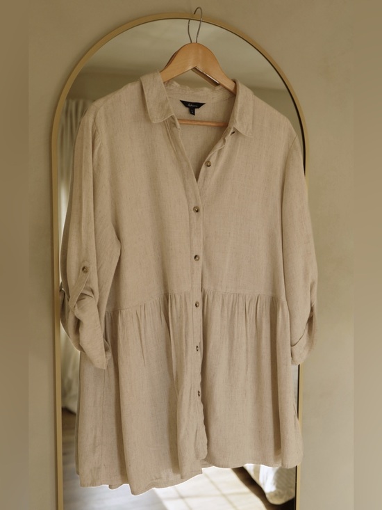 Reitmans Tops - Beige Linen Blend Blouse